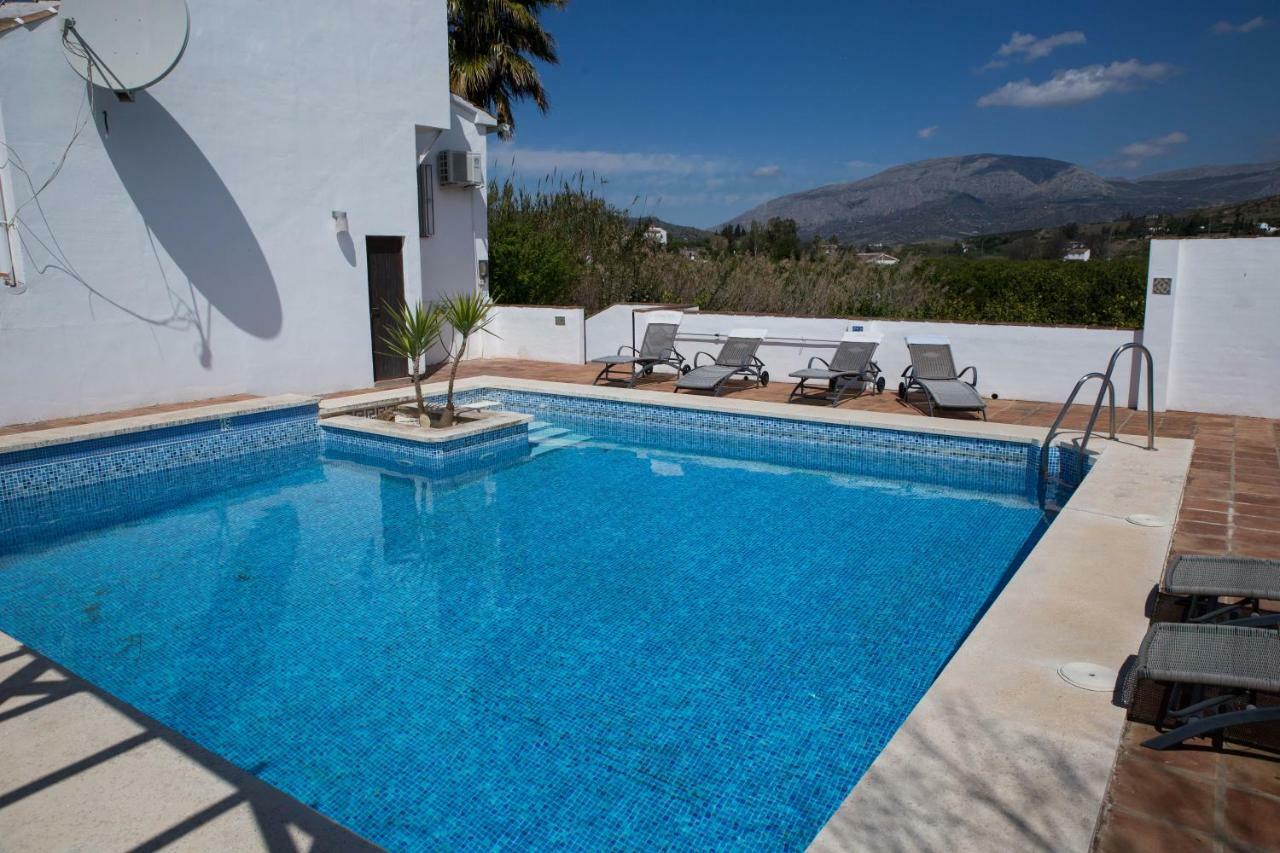 Fuego Blanco Bed & Breakfast Alora Exterior photo
